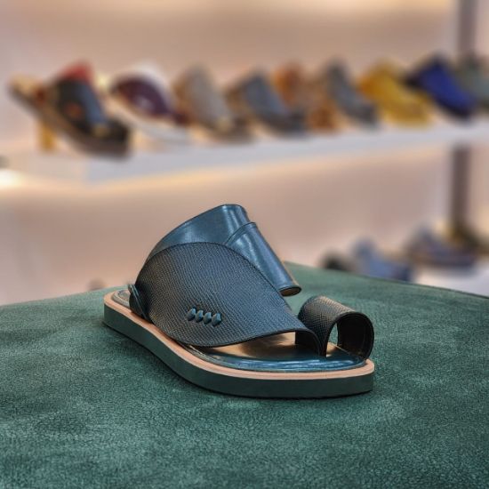 صورة زبيري وطني ارضيه وسط مديل و120